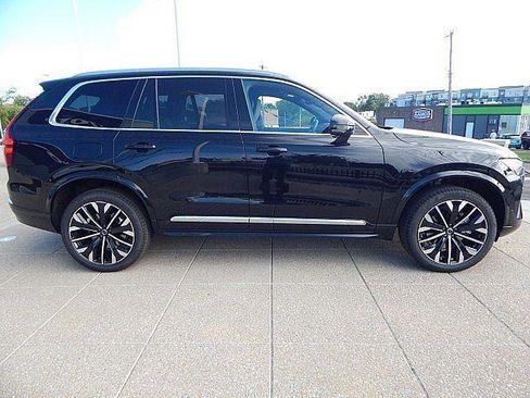 New 2026 Volvo XC90 B5 Plus w/ Protection Package AWD/4WD image 7