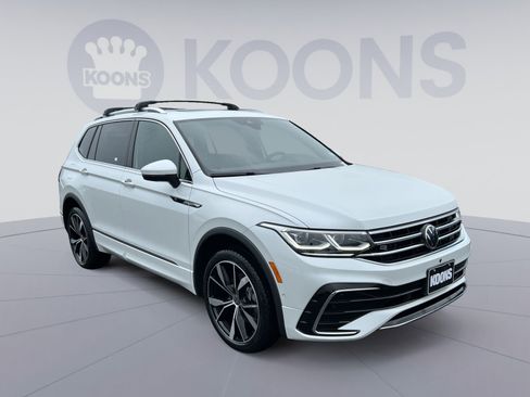Used 2024 Volkswagen Tiguan SEL R-Line AWD/4WD image 18