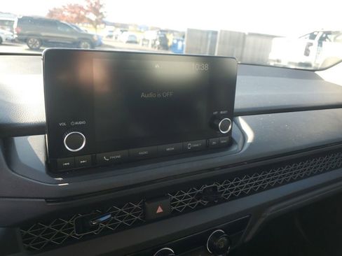 Used 2024 Honda Accord LX image 17