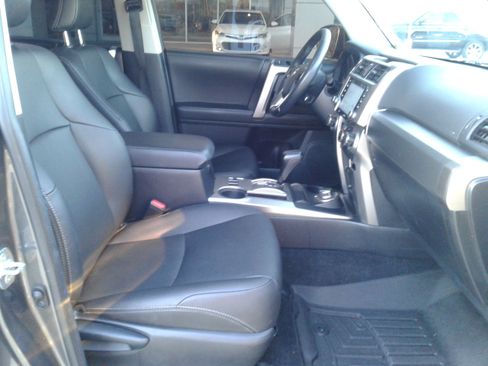 Used 2023 Toyota 4Runner TRD Sport image 10