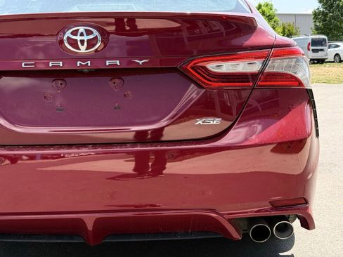 Used 2018 Toyota Camry XSE FWD image 14
