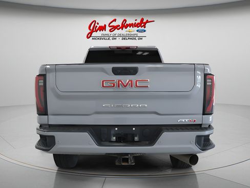 Used 2024 GMC Sierra 2500 AT4 w/ Technology Package AWD/4WD image 5