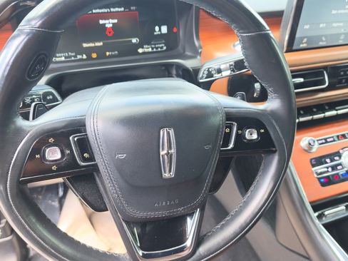Used 2020 Lincoln Aviator Reserve w/ Equipment Group 201A AWD/4WD image 11