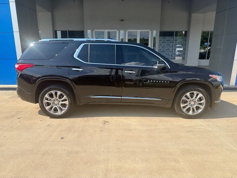 Used 2021 Chevrolet Traverse Premier AWD/4WD image 8