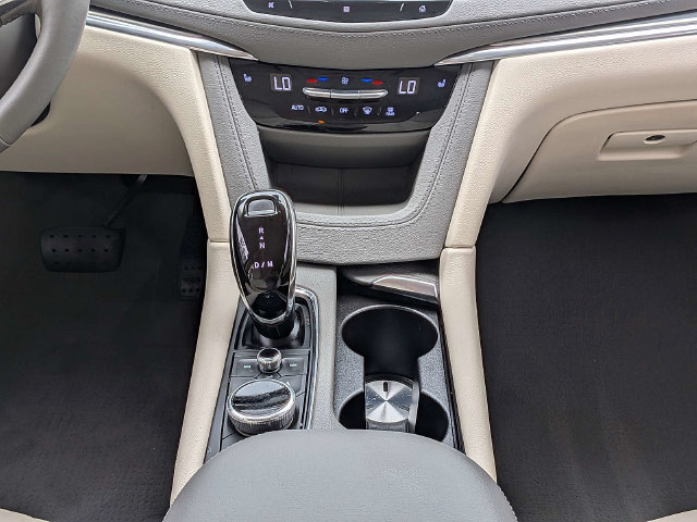 Used 2020 Cadillac XT5 Premium Luxury FWD image 22