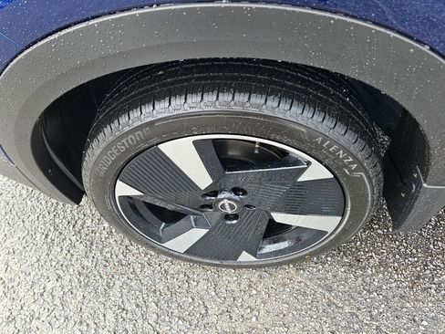 New 2026 Nissan Kicks SR FWD image 18
