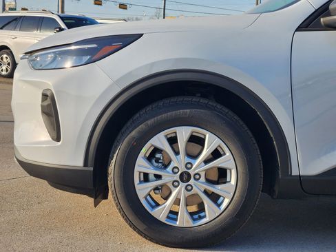 New 2026 Ford Escape Active image 9