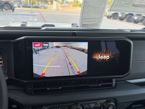 New 2026 Jeep Wrangler Unlimited Rubicon AWD/4WD image 14