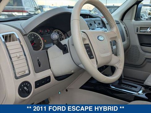 Used 2011 Ford Escape Limited image 12