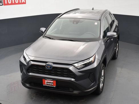 Used 2024 Toyota RAV4 LE AWD/4WD image 22