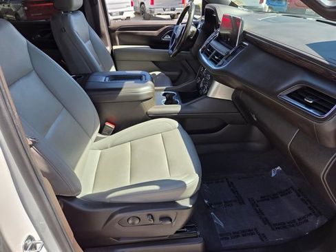 Used 2022 Chevrolet Tahoe LT w/ Luxury Package image 16