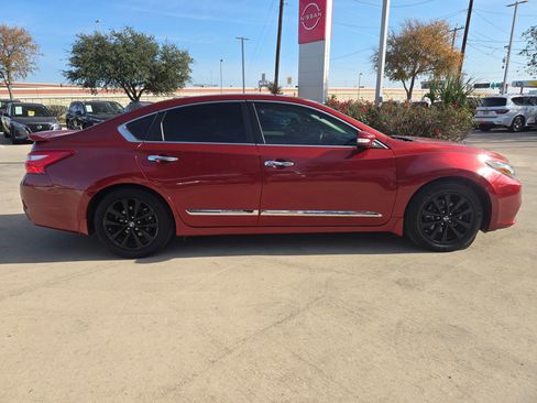 Used 2016 Nissan Altima 2.5 SL w/ 2.5 Technology w/LED Package image 8