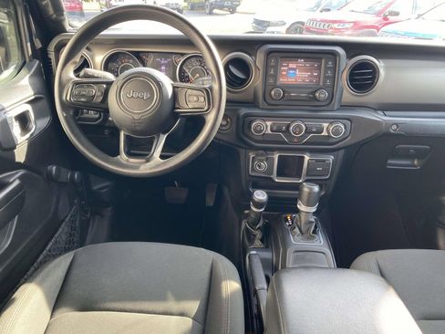 Used 2021 Jeep Gladiator Sport w/ Trailer Tow Package AWD/4WD image 11