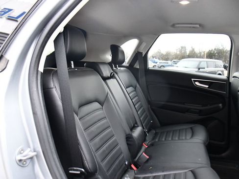 Used 2024 Ford Edge SEL w/ Convenience Package image 17