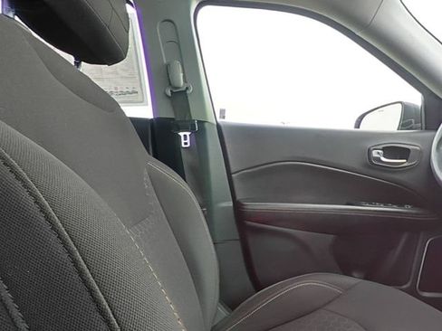 Used 2021 Jeep Compass Sport AWD/4WD image 30