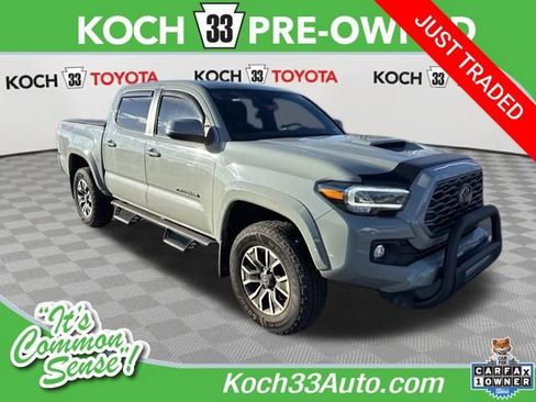 Used 2022 Toyota Tacoma TRD Sport image 1