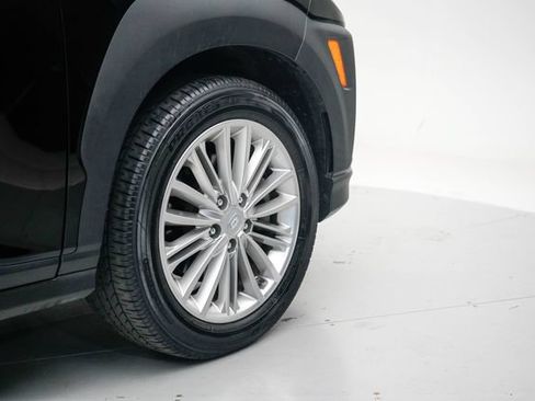 Used 2021 Hyundai Kona SEL AWD/4WD image 11