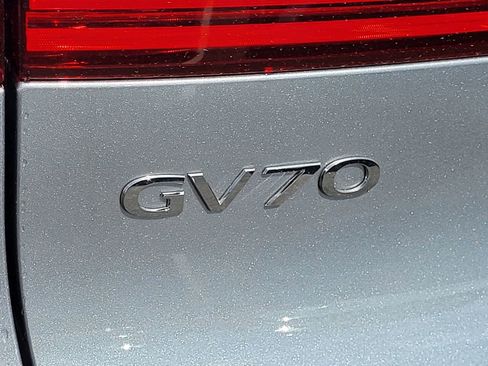 New 2026 Genesis GV70 2.5T Advanced AWD/4WD image 11