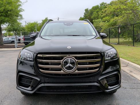 Used 2026 Mercedes-Benz GLS 450 4MATIC image 5