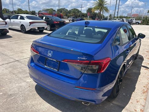 Used 2023 Honda Civic Sport image 7