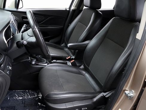 Used 2018 Buick Encore Preferred image 9