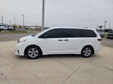 Used 2020 Toyota Sienna L image 4