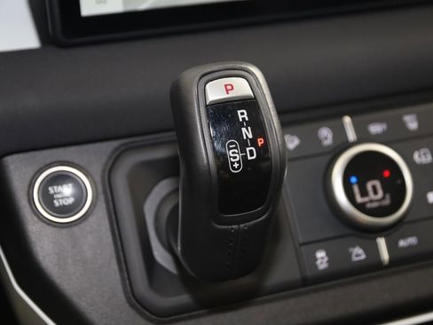 Used 2023 Land Rover Defender 110 S image 7
