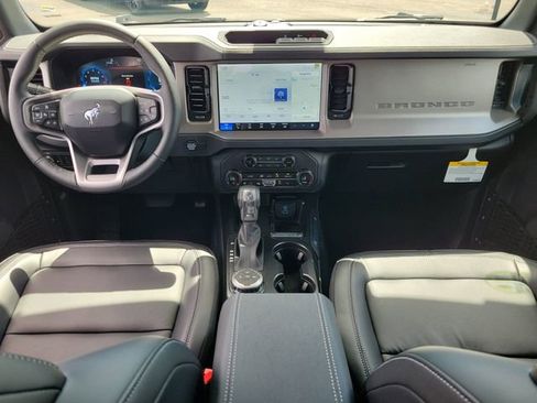 New 2025 Ford Bronco Outer Banks AWD/4WD image 8