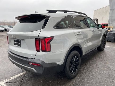 Certified 2023 Kia Sorento S w/ Panoramic Sunroof Package image 5