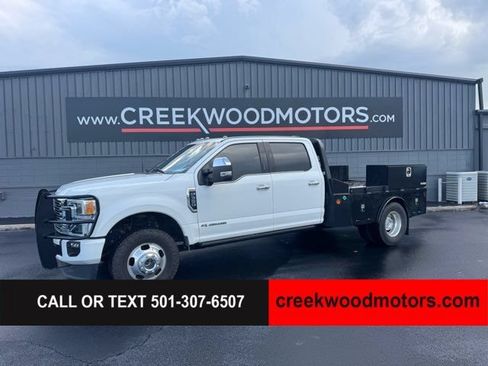 Used 2021 Ford F350 Platinum AWD/4WD image 1