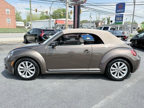 Used 2013 Volkswagen Beetle TDI FWD image 22