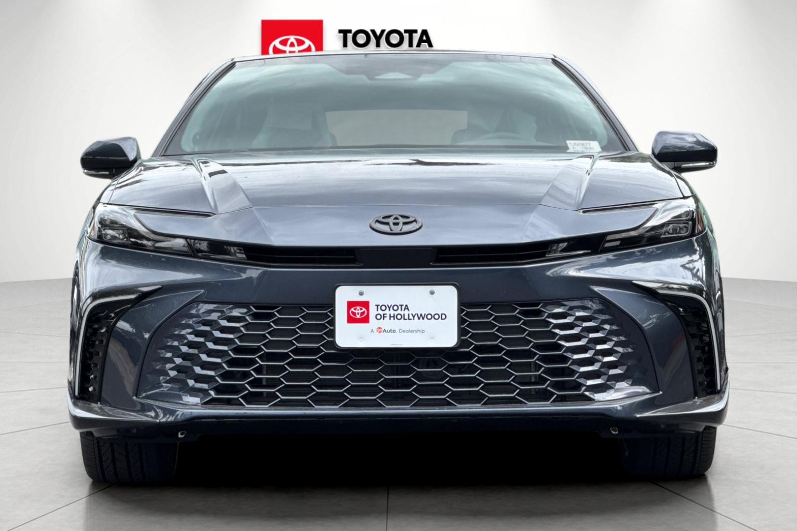 New 2026 Toyota Camry XSE w/ Premium Package AWD/4WD image 8