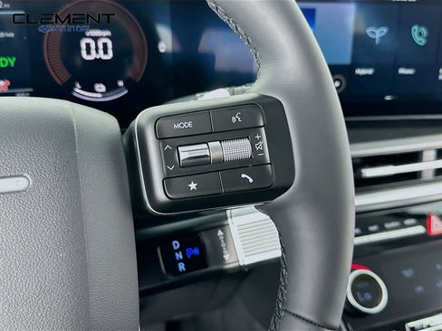 New 2026 Hyundai Santa Fe SE image 15