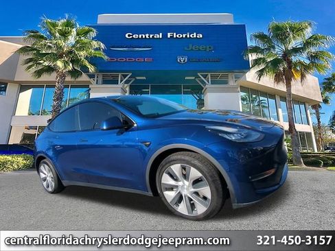 Used 2020 Tesla Model Y Long Range image 1