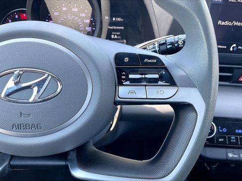 Used 2023 Hyundai Elantra SEL FWD image 19