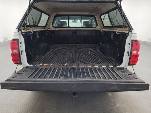 Used 2018 Chevrolet Silverado 1500 W/T w/ Trailering Package image 29