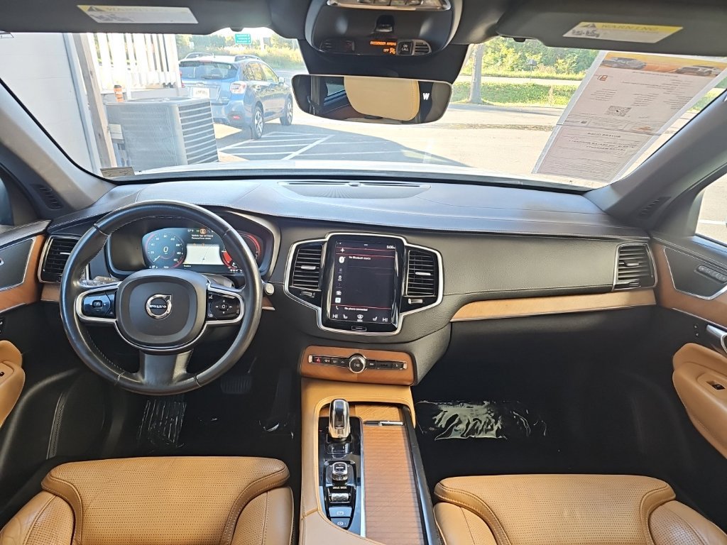 Used 2017 Volvo XC90 T8 Inscription w/ Vision Package AWD/4WD image 15