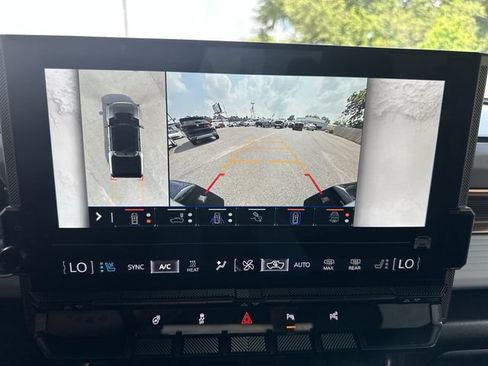 Used 2025 GMC Hummer EV 3X AWD/4WD image 16