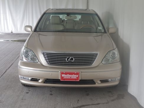 Used 2005 Lexus LS 430 RWD image 6
