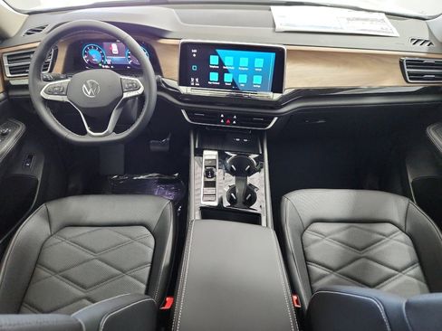 New 2026 Volkswagen Atlas SE FWD image 7