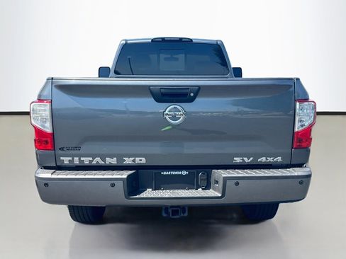 Used 2017 Nissan Titan SV AWD/4WD image 6