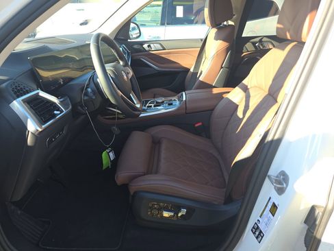 Used 2026 BMW X7 xDrive40i image 7