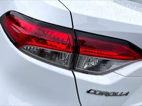 Used 2024 Toyota Corolla LE FWD image 27