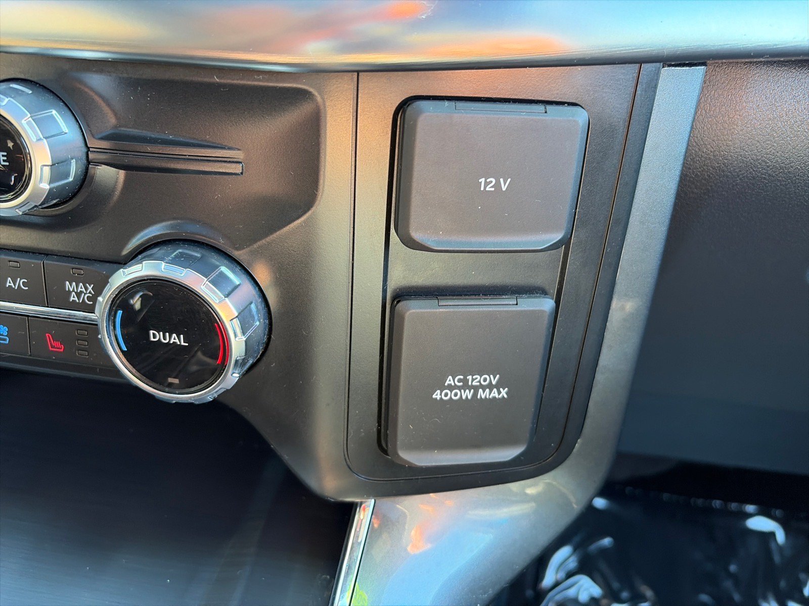 Used 2022 Ford F150 Lariat w/ Equipment Group 502A High AWD/4WD image 24