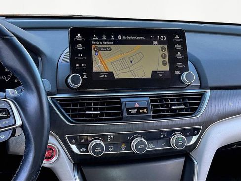 Used 2020 Honda Accord Touring image 10