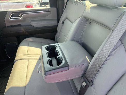 Used 2024 Chevrolet Silverado 2500 LTZ w/ LTZ Plus Package AWD/4WD image 10