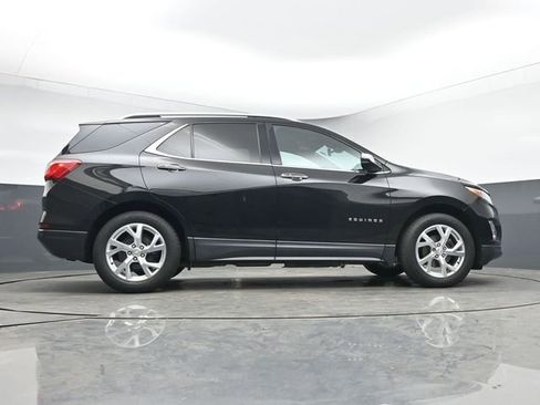 Used 2018 Chevrolet Equinox Premier image 16