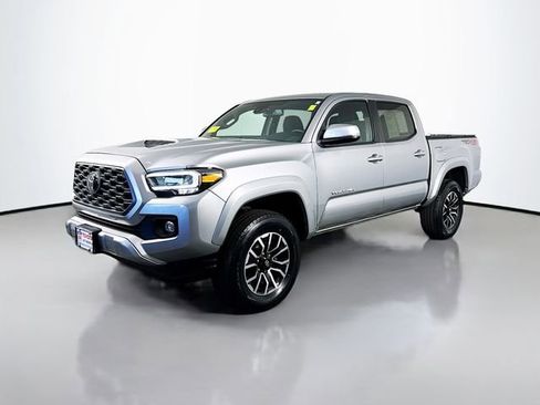 Used 2023 Toyota Tacoma TRD Sport AWD/4WD image 2