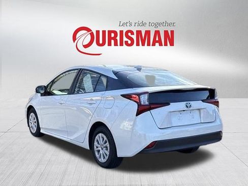 Used 2019 Toyota Prius L Eco image 4
