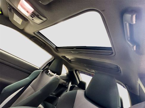 Used 2015 Scion tC image 19